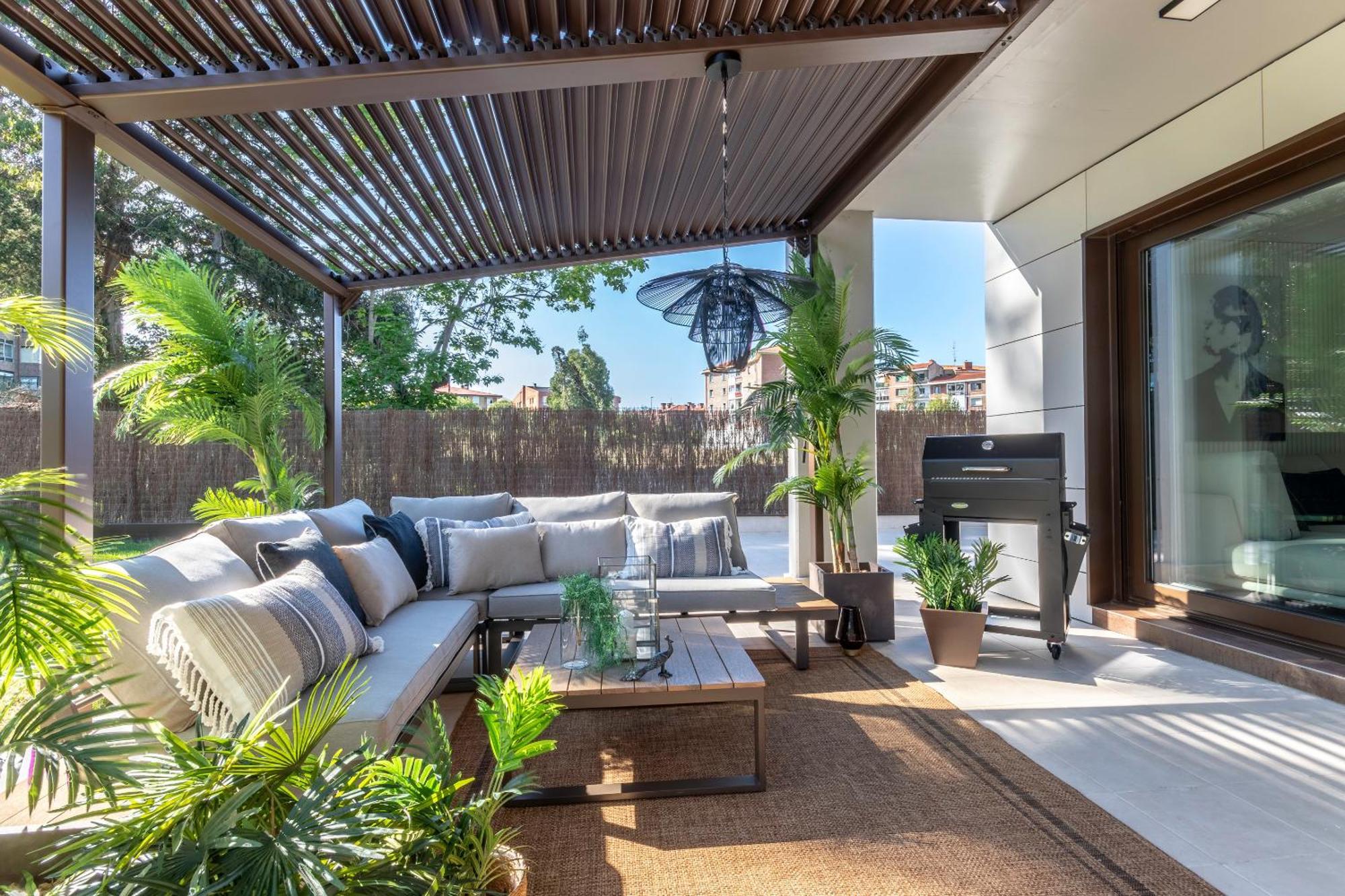 Akomodat En Precioso Y Moderno Con Jardin Y Parking Гечо Экстерьер фото