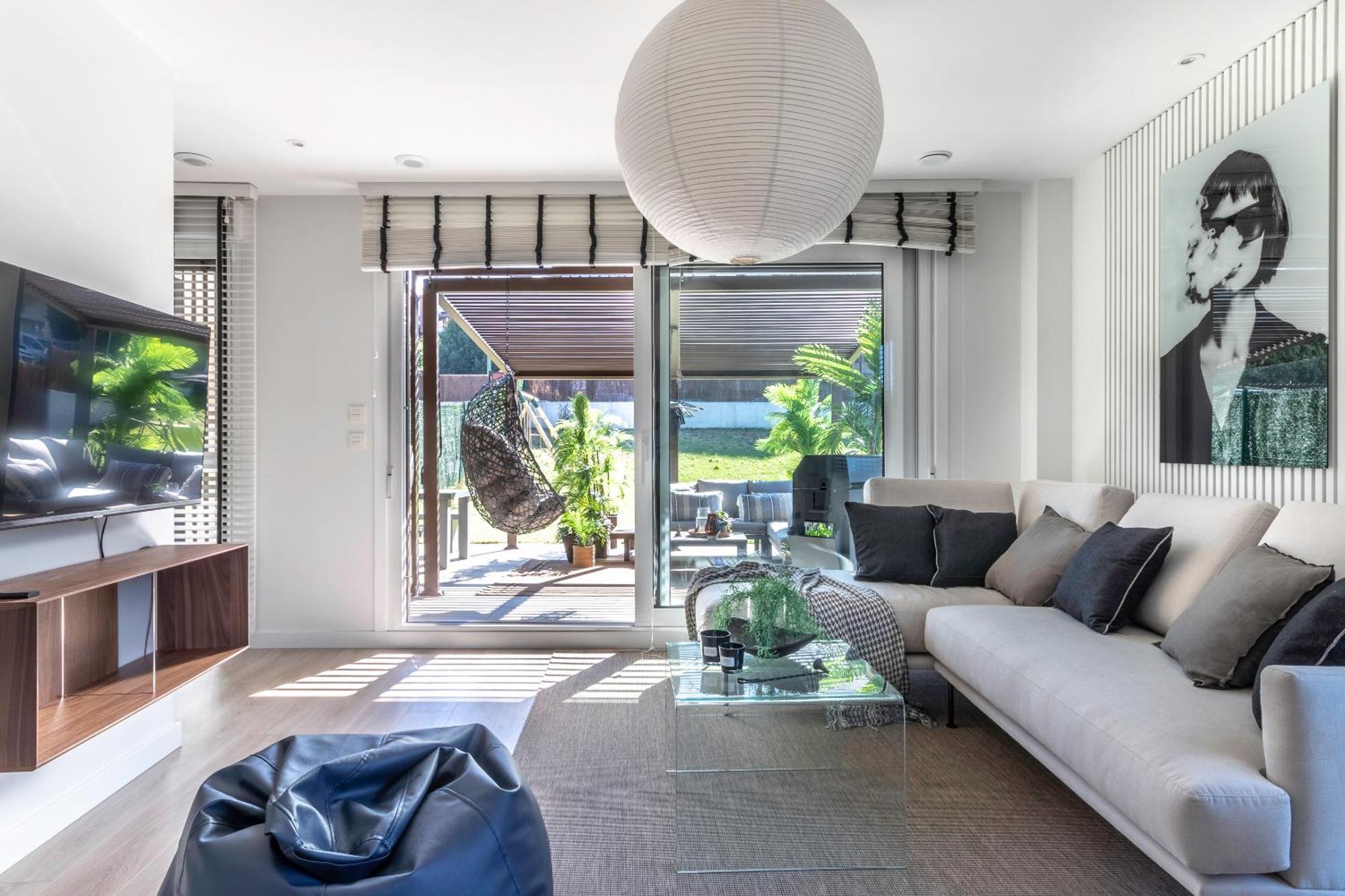 Akomodat En Precioso Y Moderno Con Jardin Y Parking Гечо Экстерьер фото